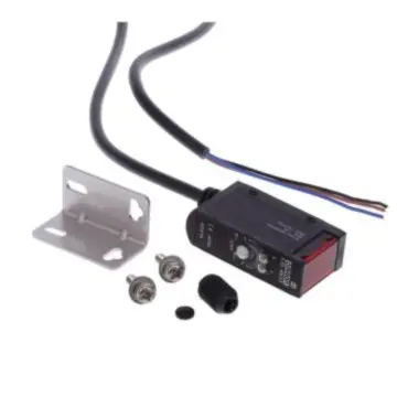 OMRON diffuse reflection photoelectric sensor, E3S-AD33 2m