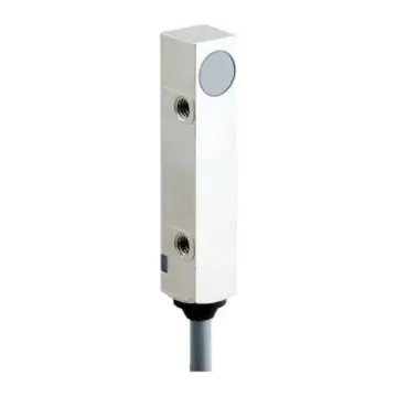 BAUMER inductive proximity switch, IFFM 08P1701/O1L
