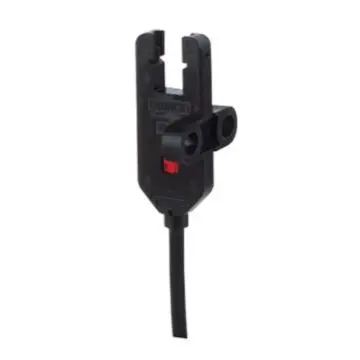 OMRON slot-type photoelectric sensor, EE-SX772 2M