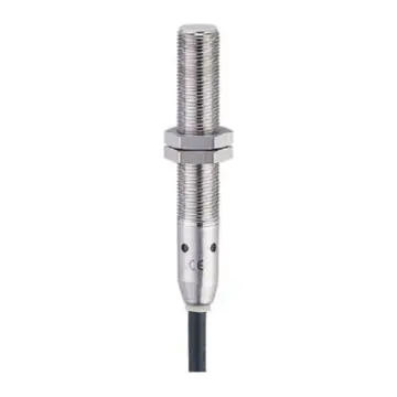 IFM inductive proximity switch, IFM207