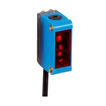SICK diffuse reflection photoelectric sensor (GTE6-P1212 = GTE6-P1211 + bracket), GTE6-P1212