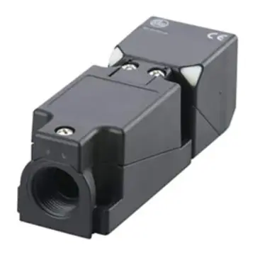 IFM proximity switch, IV5004