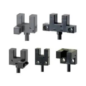 OMRON slot-type photoelectric sensor, EE-SX950-W 1M
