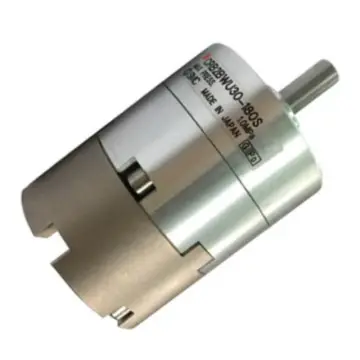 SMC vane-type oscillating cylinder, CDRB2BWU10-180SZ, 10mm bore, 180° angle, M3x0.5 connecting pipe.