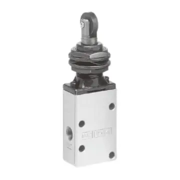 SMC 3-way mechanical control valve, VM430-01-07, mechanically operated, transverse roller plunger type.
