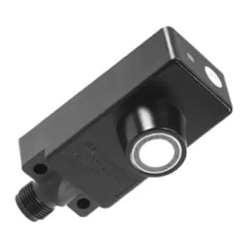 BAUMER ultrasonic proximity sensor, UZDK 30P6103/S14