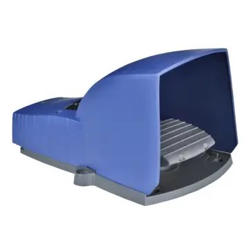 XPEB310 single foot switch IP66 with cover plastic blue 1 NC + 1 NO