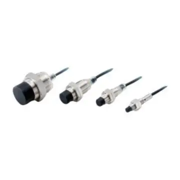 OMRON inductive proximity switch, E2B-M12LS04-WZ-B1 2M