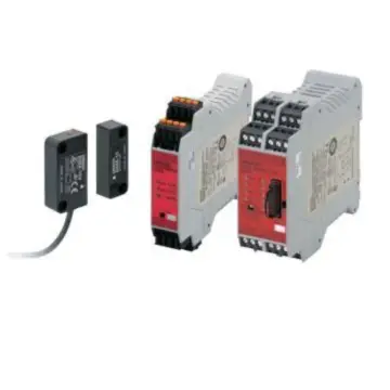 OMRON Non-contact Safety Door Switch, D40A-1C5