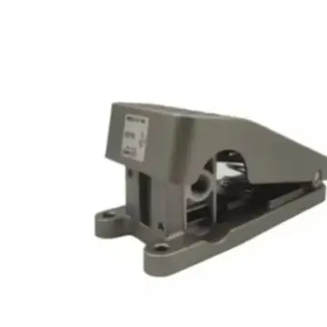 SMC 2.3-way mechanical control valve, VM220-02-40A