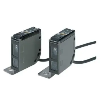 OMRON photoelectric sensor, E3S-CL2 2M