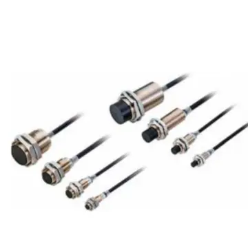 OMRON proximity switch, E2E-X4D1-T 2M