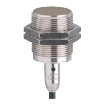 IFM inductive proximity switch, IIT209
