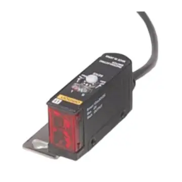 OMRON photoelectric switch, E3S-AR11