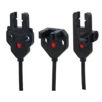 OMRON slot-type photoelectric sensor, EE-SX770R 2M