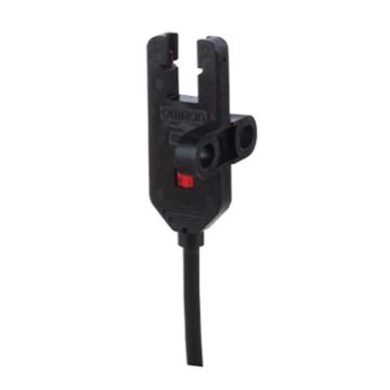OMRON slot-type photoelectric sensor, EE-SX772 2M