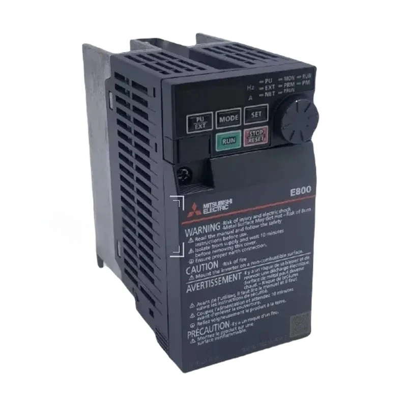 FR-E820S-0030-4-60 Mitsubishi inverter, single-phase 220V universal type, made in Japan.