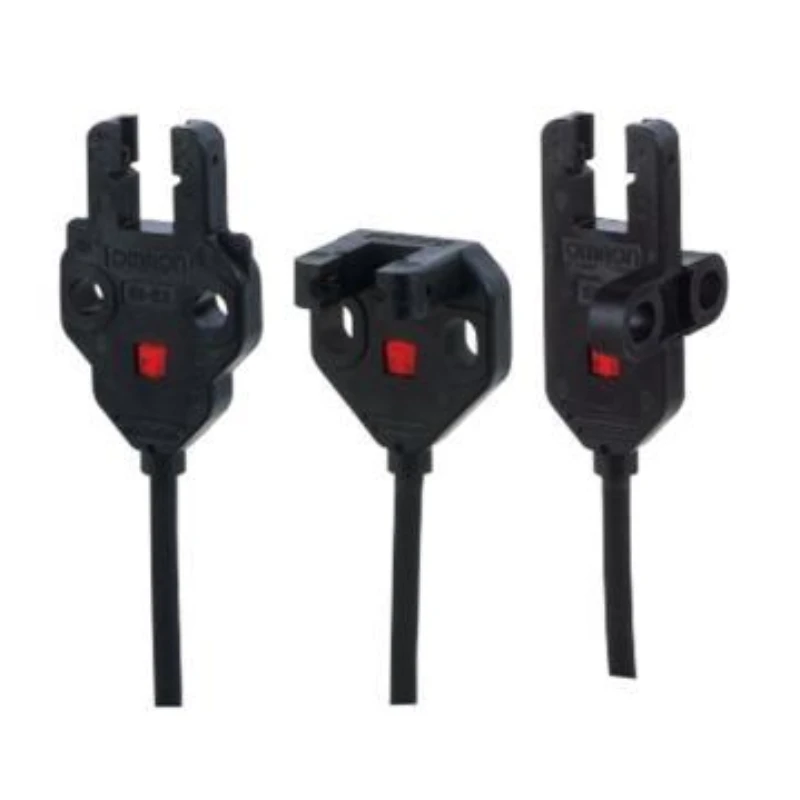 OMRON slot-type photoelectric sensor, EE-SX770A 2M