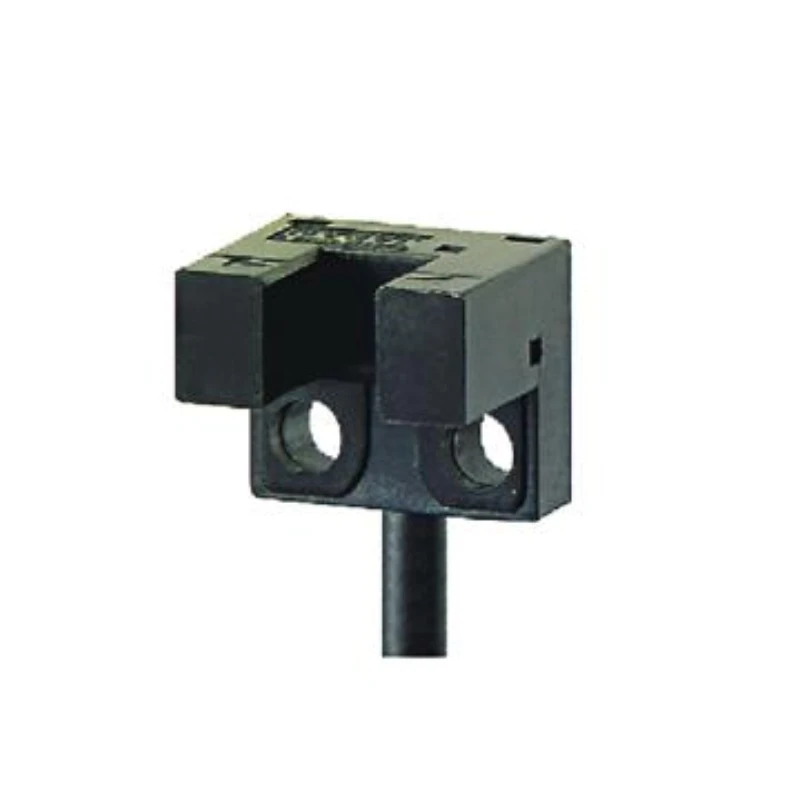 OMRON slot-type photoelectric switch, EE-SX951P-R 1M