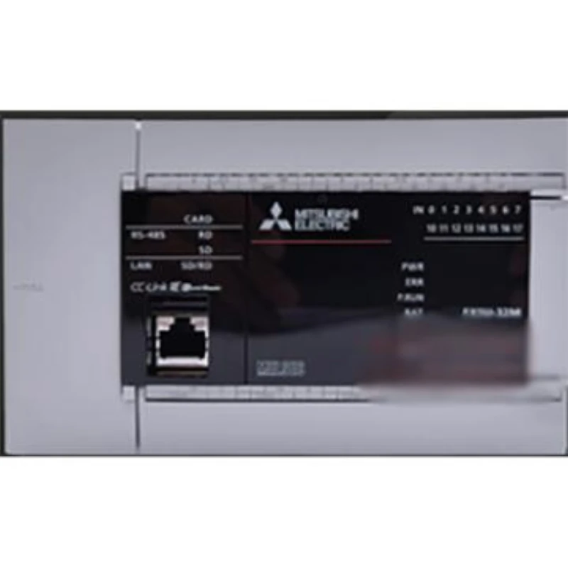 Mitsubishi Electric FX5U series CPU module, FX5U-64MT/ES. Rated voltage: AC100-240V. Digital input/output: 32/32.