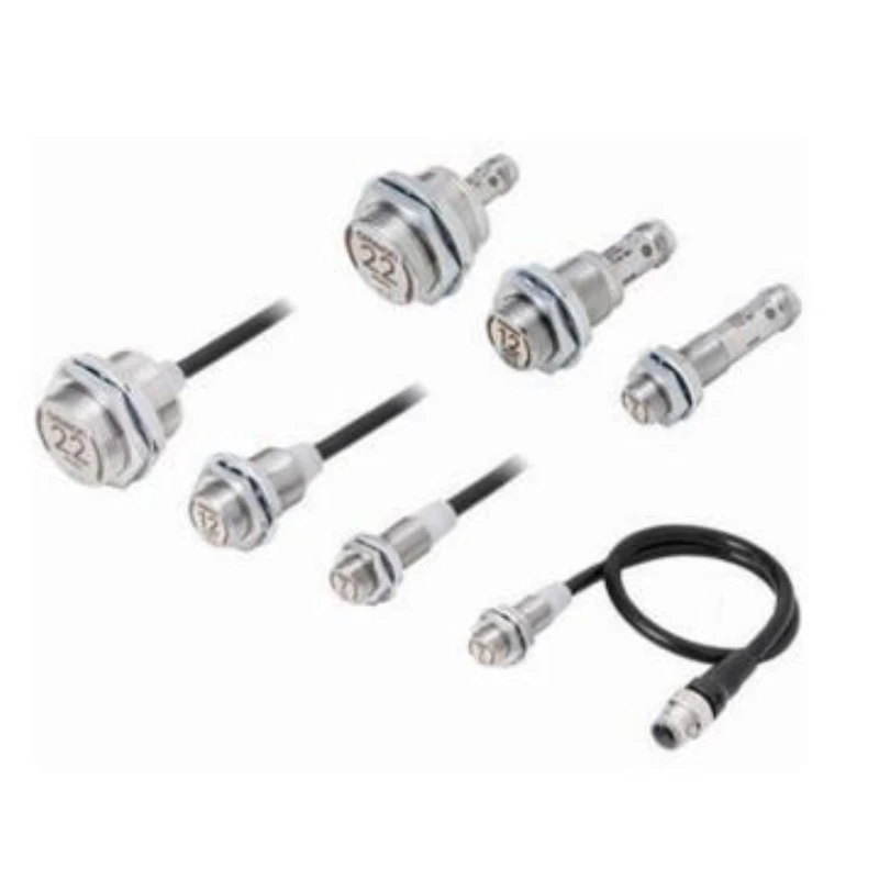 OMRON proximity switch, E2E-X5C118 2M